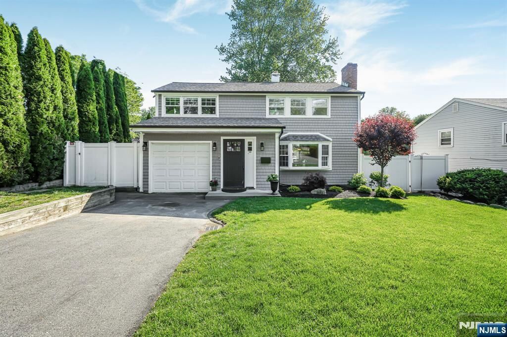 Property Photo:  35 Stuart Street  NJ 07463 