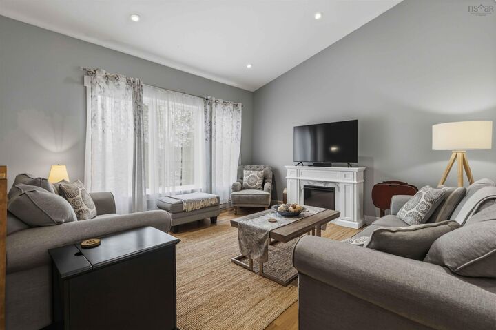 Property Photo:  19 Pine Hill Drive  NS B2S 1G8 