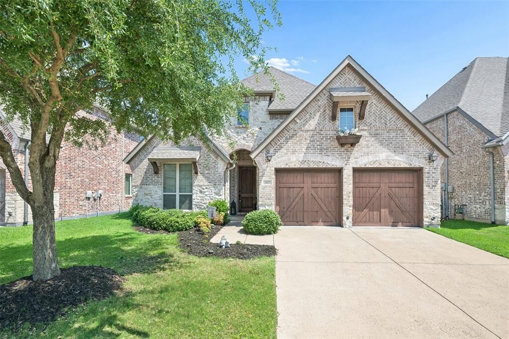 Property Photo:  3037 Aberdeen Drive  TX 75056 