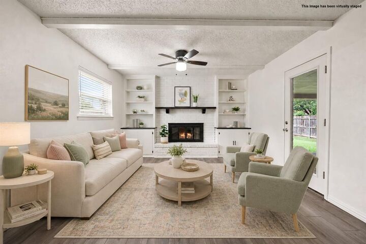 Property Photo: 1904 Westover Drive TX 76015