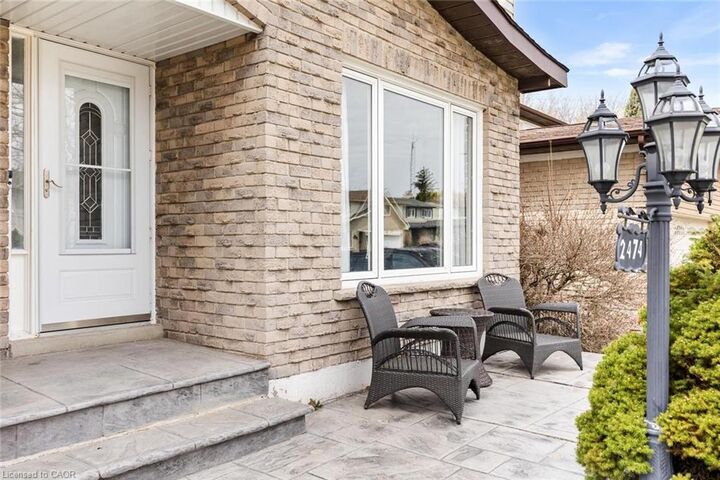 Property Photo: 2474 Cavendish Drive ON L7P 3T8