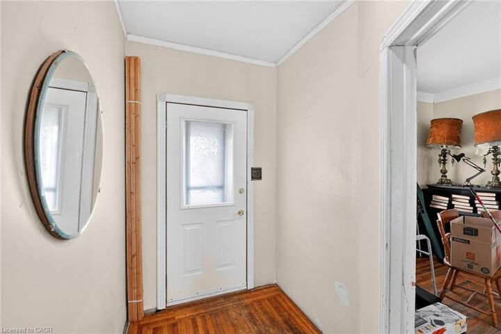 Property Photo:  86 Belview Avenue  ON L8L 7K8 