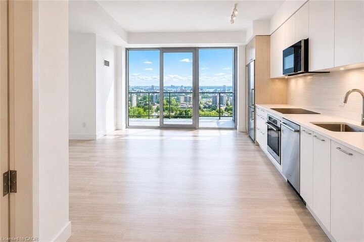Property Photo:  75 James Street S 2614  ON L8P 2T1 