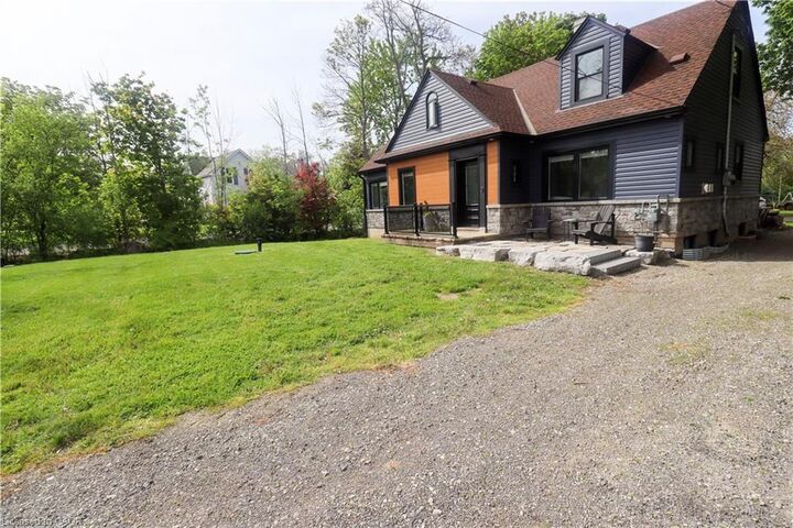 Property Photo: 1429 Highway No 8 ON L8E 5K8