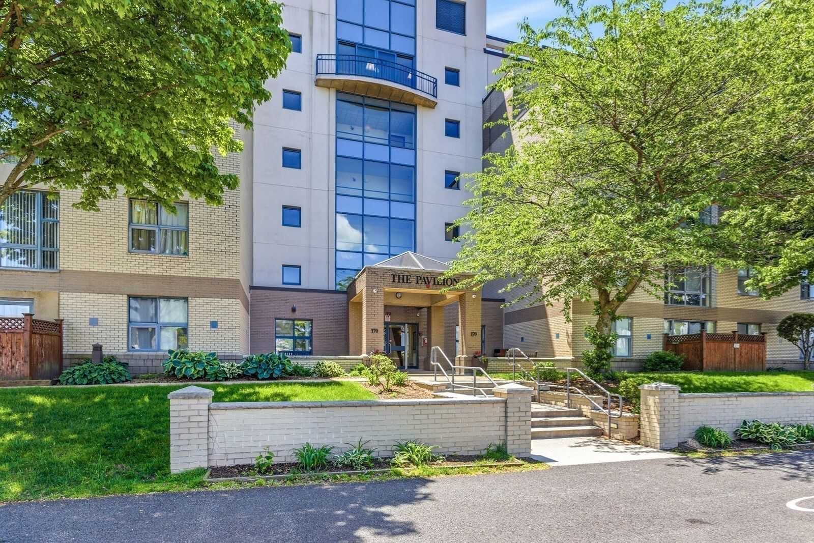 Property Photo:  170 Gore St. 113  MA 02141 