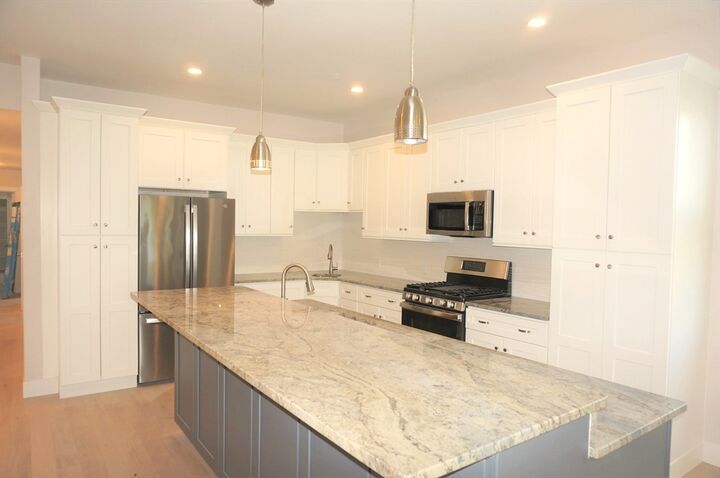 Property Photo:  99-9 Moody Street Ph #9  MA 02453 