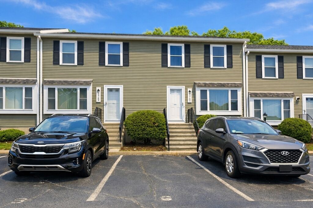 Property Photo:  1707 Irving Rd 1707  MA 02368 