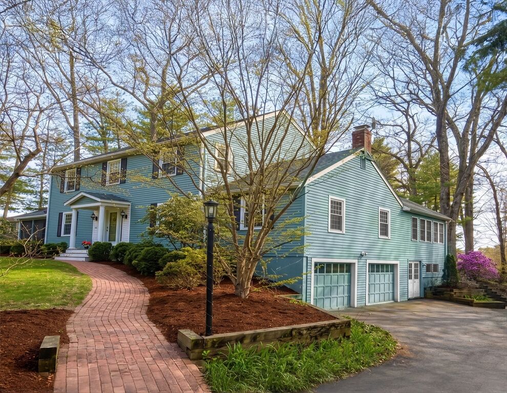 Property Photo:  6 Sandy Dr  MA 01720 