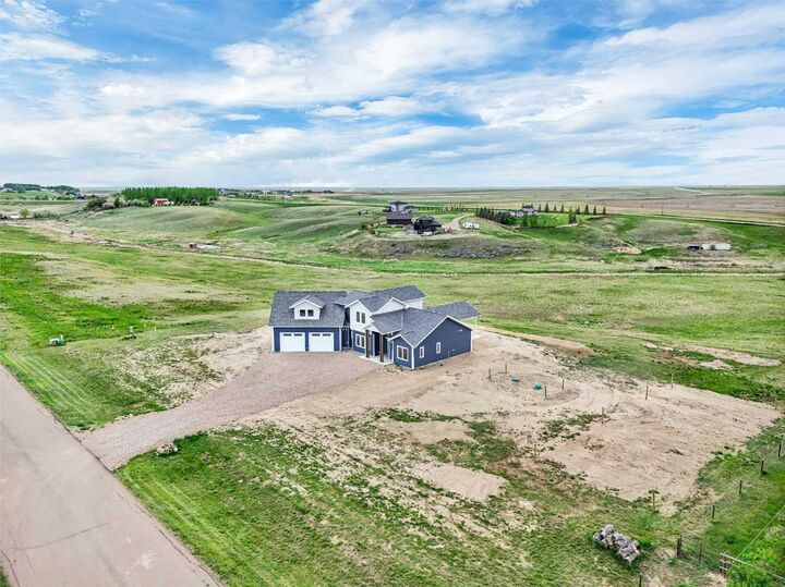 Property Photo: 12320 Range Road 72 34 AB T2K 1Z0