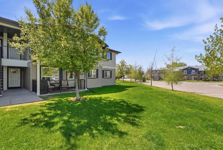 Property Photo: 8 Bayside Place 400 AB T1P 0E1