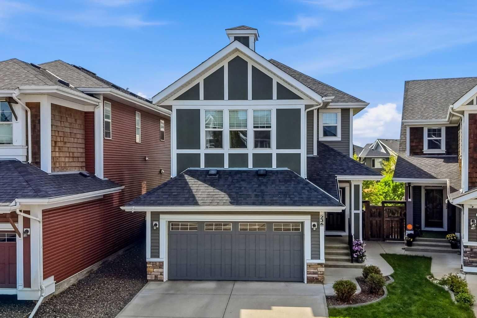 Property Photo:  236 Auburn Springs Close SE  AB T3M 1L7 