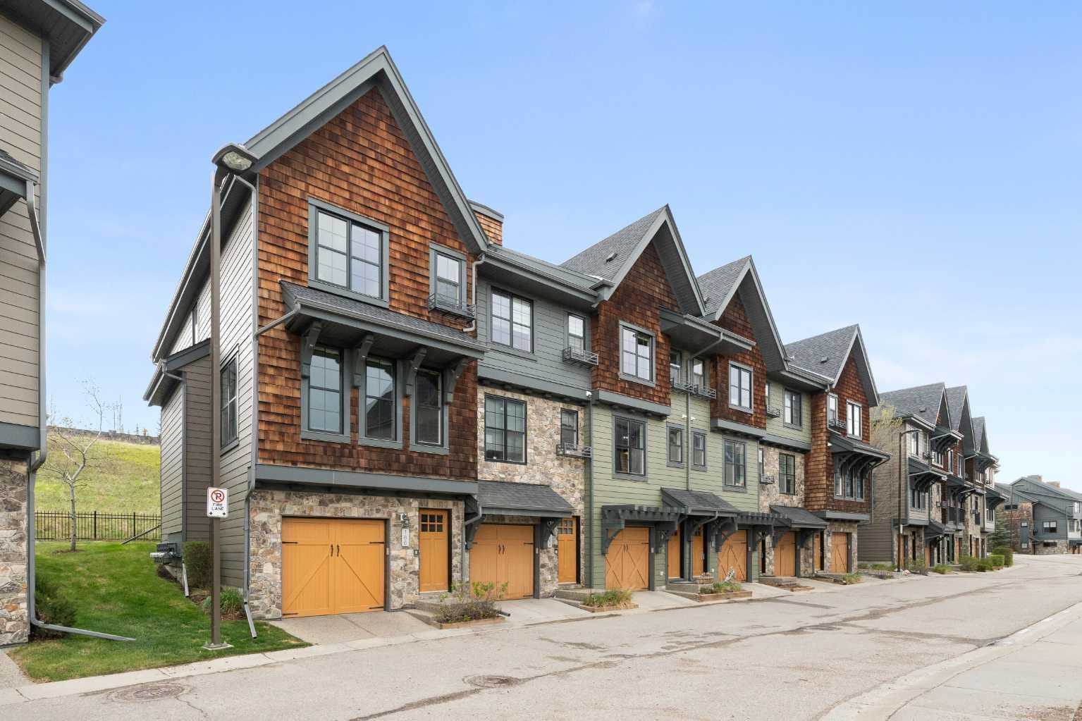 Property Photo:  162 Ascot Point SW  AB T3H 0X1 