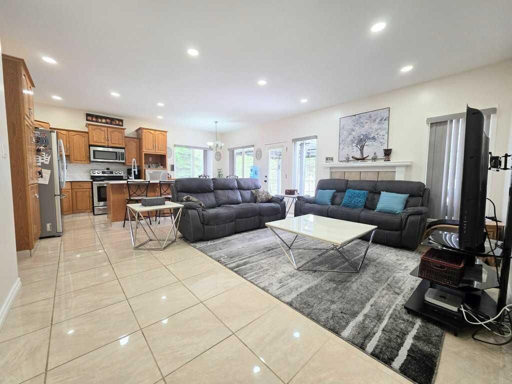 Property Photo: 301 3 Avenue NE AB T0G 2A2