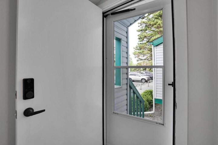 Property Photo:  131 Templehill Drive NE 16  AB T1Y 4T1 
