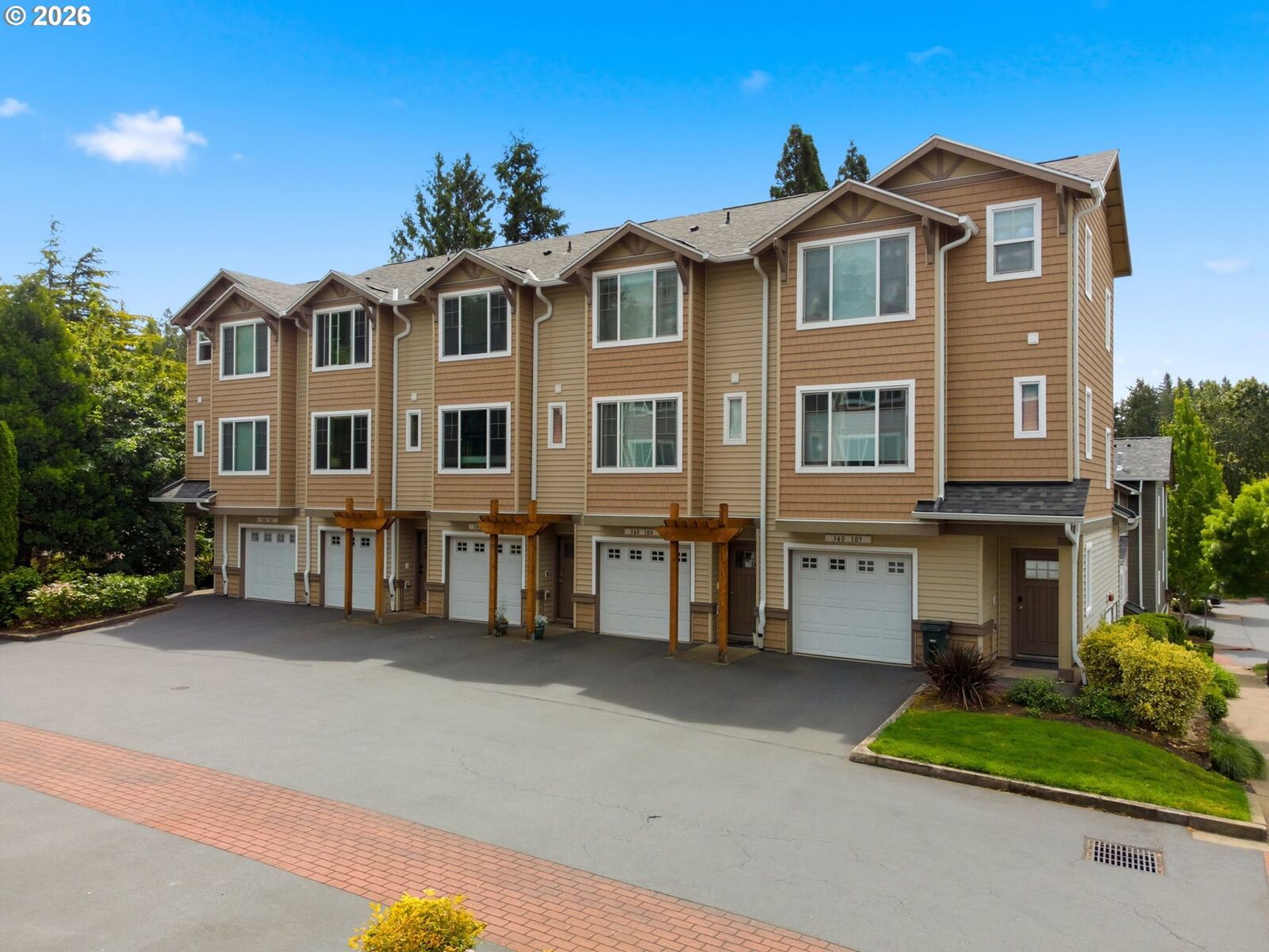Property Photo:  340 NW 116th Ave 103  OR 97229 