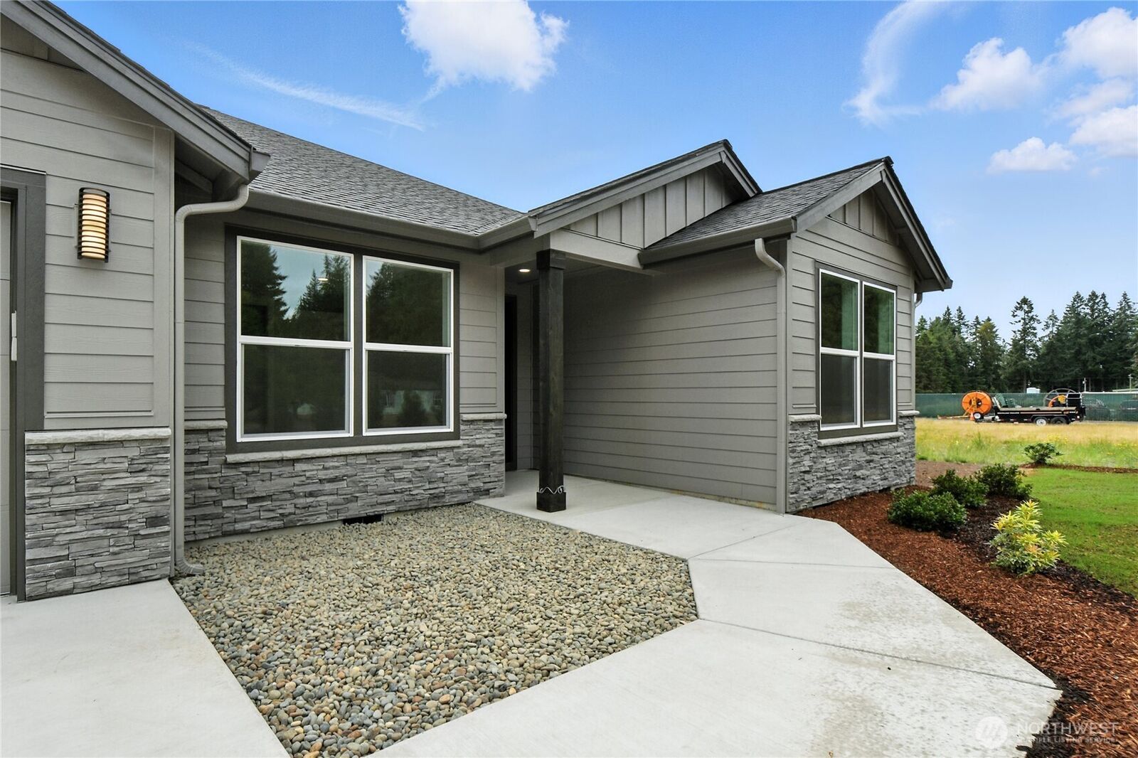 Property Photo:  121  Gassman Road  WA 98611 