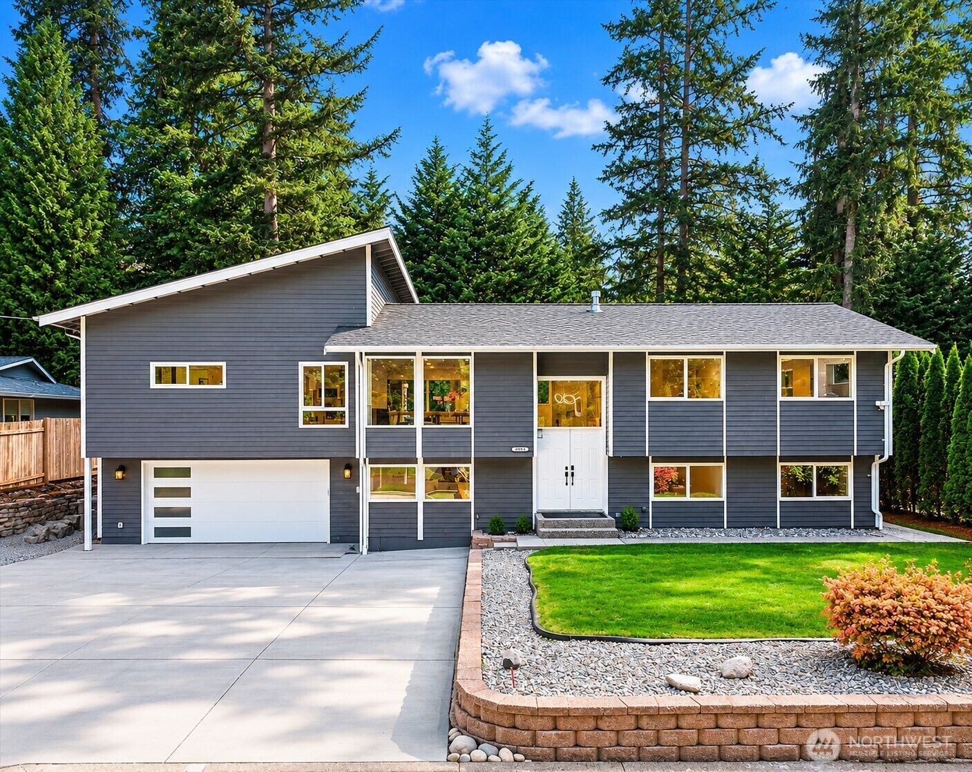 Property Photo: 9014 171st Avenue NE WA 98052