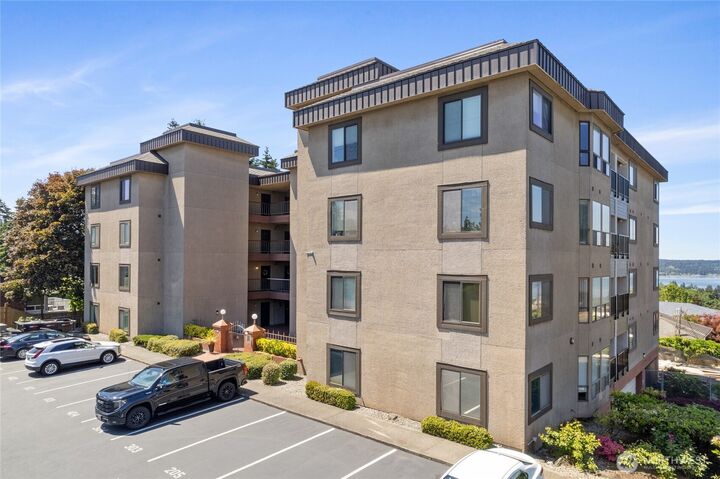 Property Photo:  1902  Bridgeport Way W 106  WA 98466 