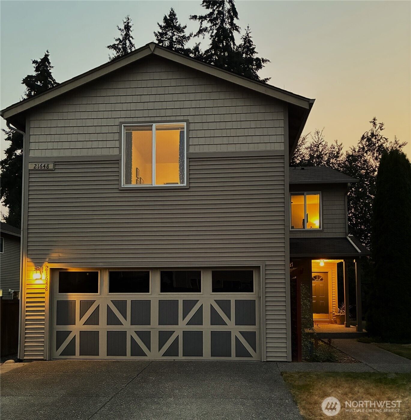 Property Photo:  21648 SE 297th Terrace  WA 98042 