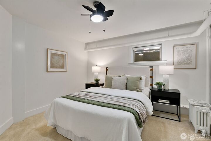 Property Photo:  117  John Street 9  WA 98109 
