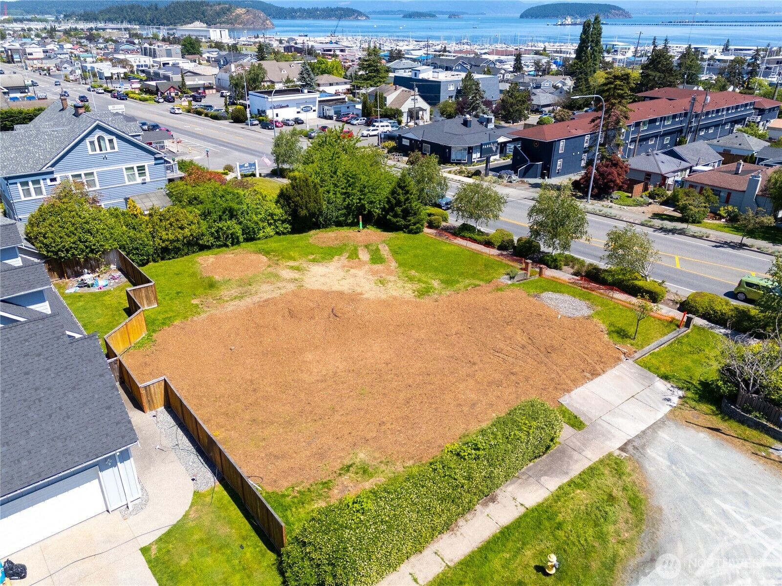 Property Photo:  3420  Commercial Avenue  WA 98221 