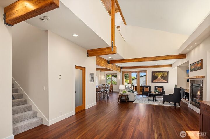 Property Photo: 543 N 83rd Street WA 98103