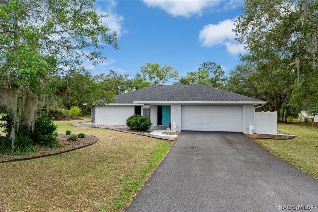 Property Photo:  5405 N Bedstrow Boulevard  FL 34465 