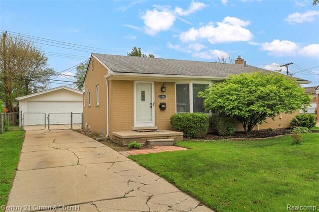 Property Photo:  31741 Lonnie Boulevard  MI 48185 