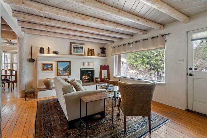 Property Photo:  520 Gonzales Road  NM 87501 