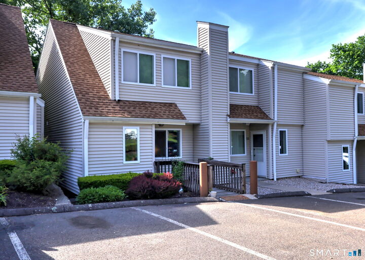 Property Photo:  24 Winesap Court 24  CT 06401 
