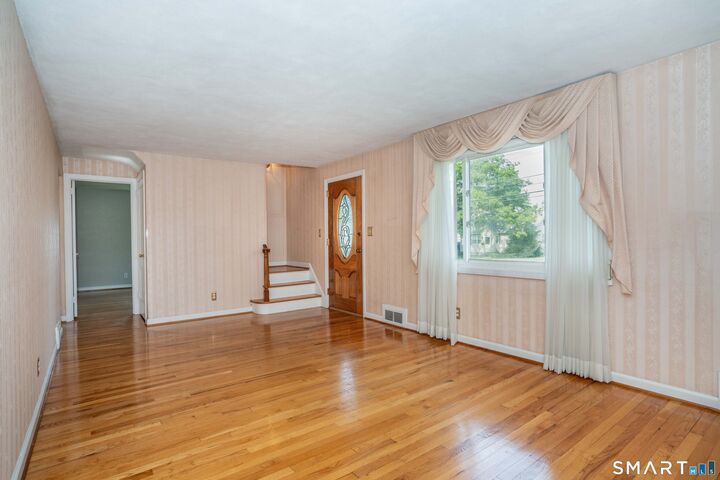 Property Photo: 19 Newgate Street CT 06110