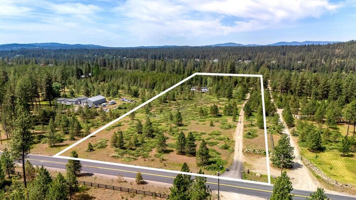 Property Photo:  28995 N Hardesty Rd  WA 99003 