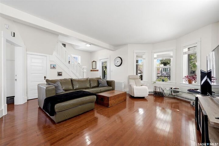 Property Photo: 2022 Retallack Street SK S4T 2K2