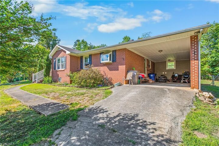 Property Photo:  1129 Ziglar Road  NC 27105 