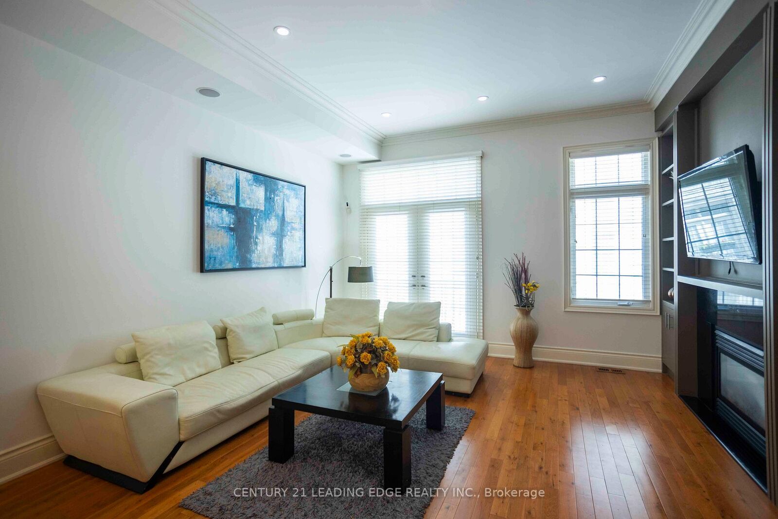 Property Photo: 206A Merton Street ON M4S 1A1