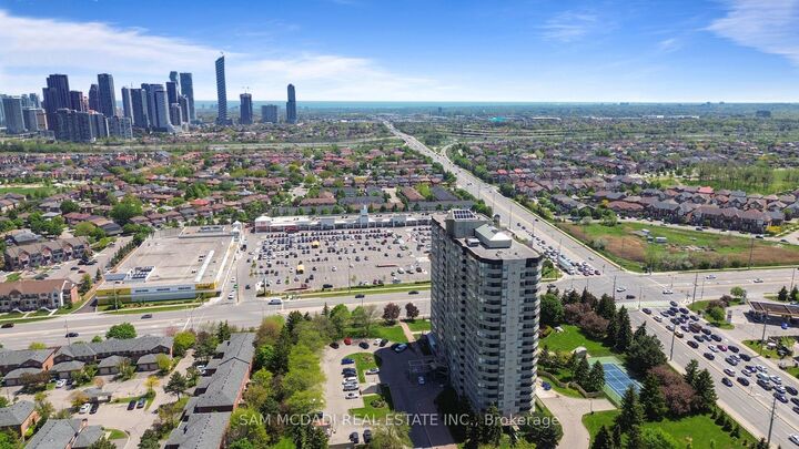 Property Photo: 700 Constellation Drive 1109 ON L5R 3G8