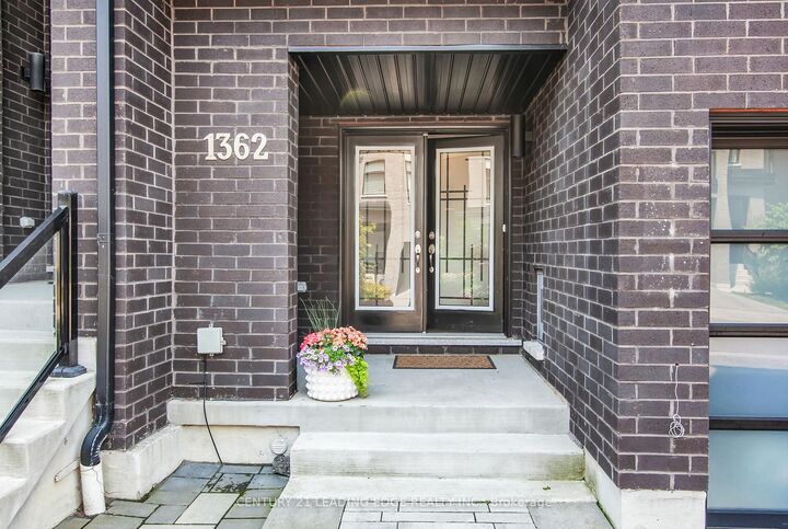 Property Photo: 1362 Gull Crossing N ON L1W 0B7