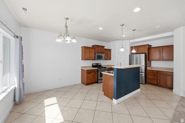 Property Photo: 8947 S Heights Dr E UT 84094