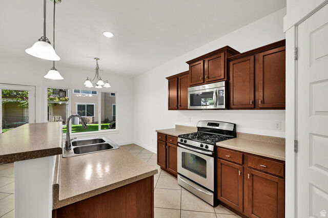 Property Photo: 8947 S Heights Dr E UT 84094