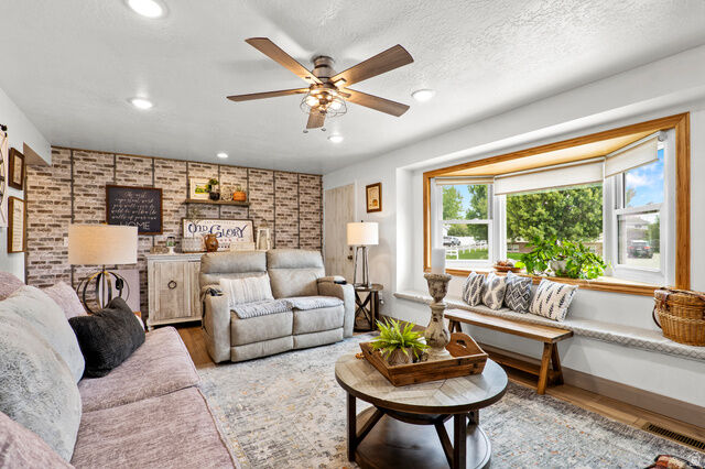 Property Photo:  315 Emery Ave  UT 84513 