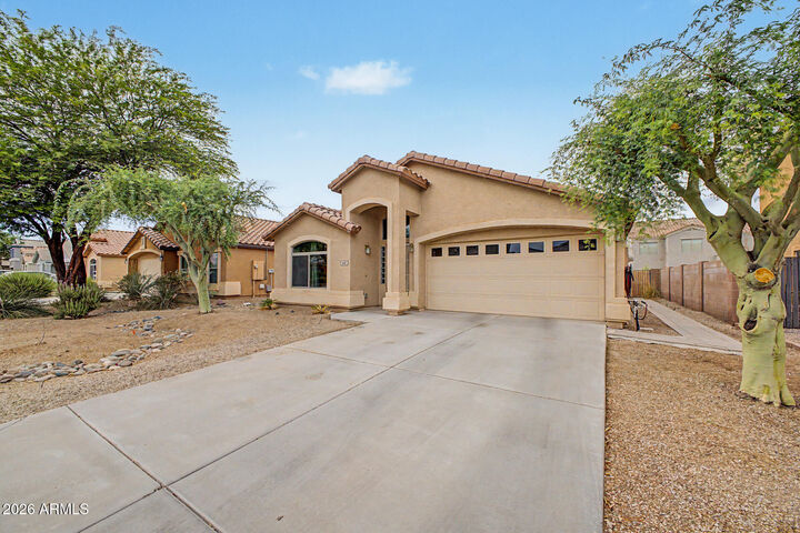 Property Photo:  642 W Mesquite Tree Lane  AZ 85143 