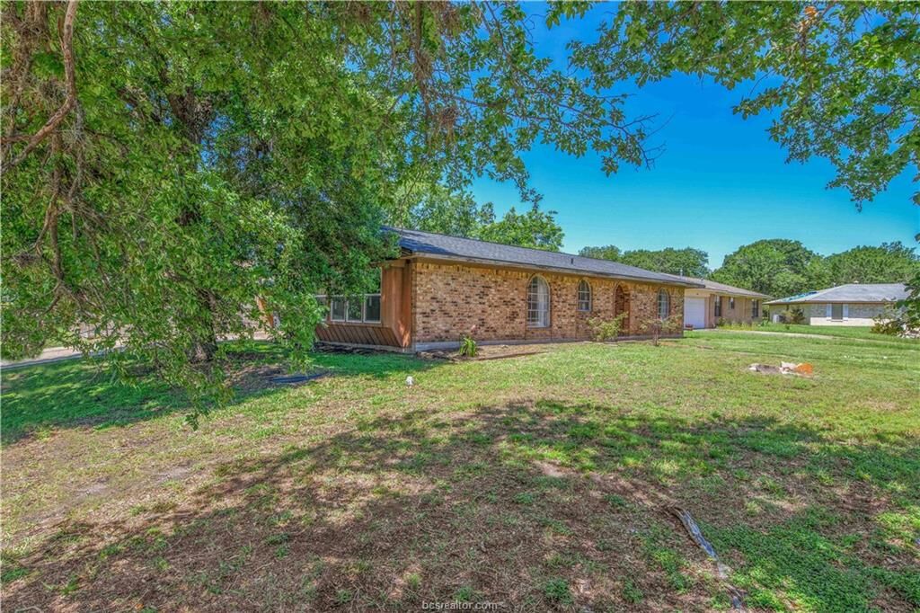 Property Photo: 1404 Medina Drive TX 77840