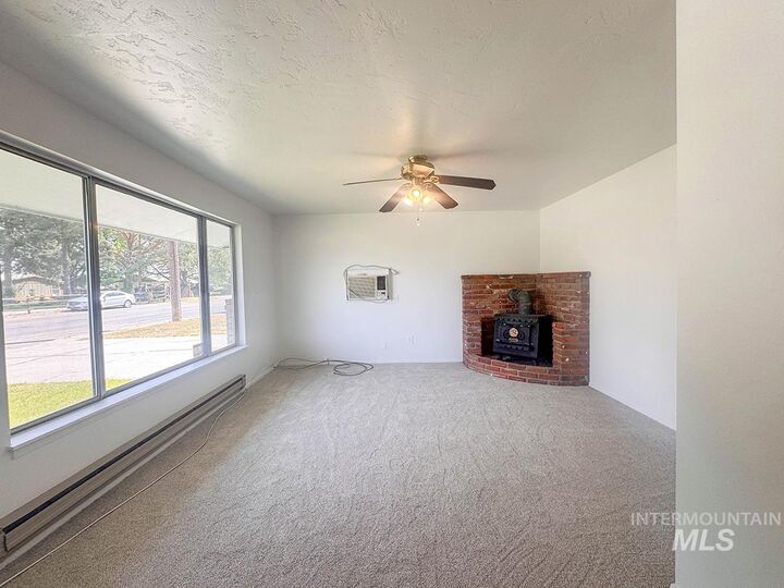 Property Photo: 106 NE 16th ID 83619