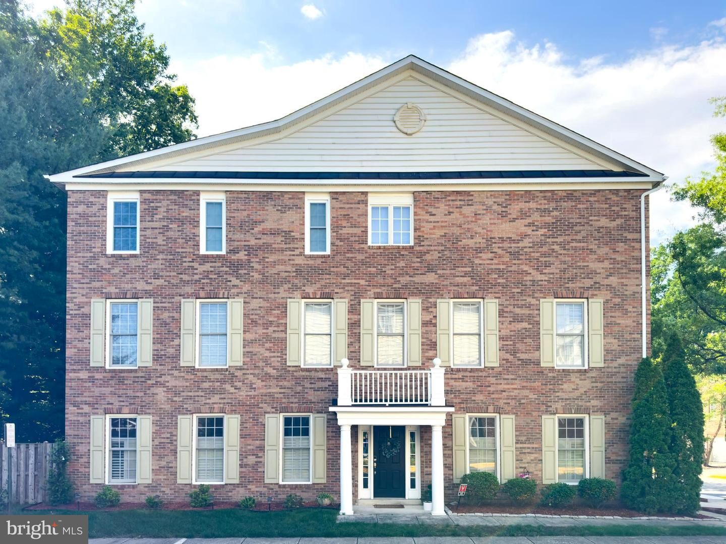 Property Photo:  8320 Dockray Court  VA 22079 