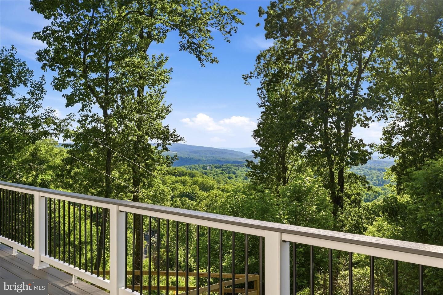 Property Photo: 500 Delicious Road VA 22642