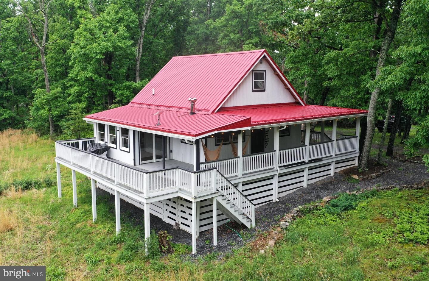 Property Photo: 513 Cardinal Drive WV 26755