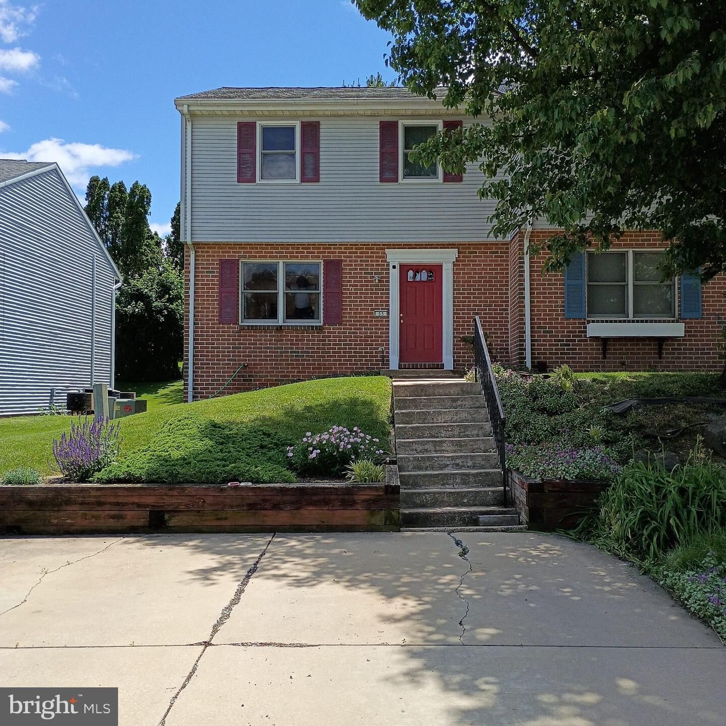 Property Photo: 53 Oriole Drive PA 17522