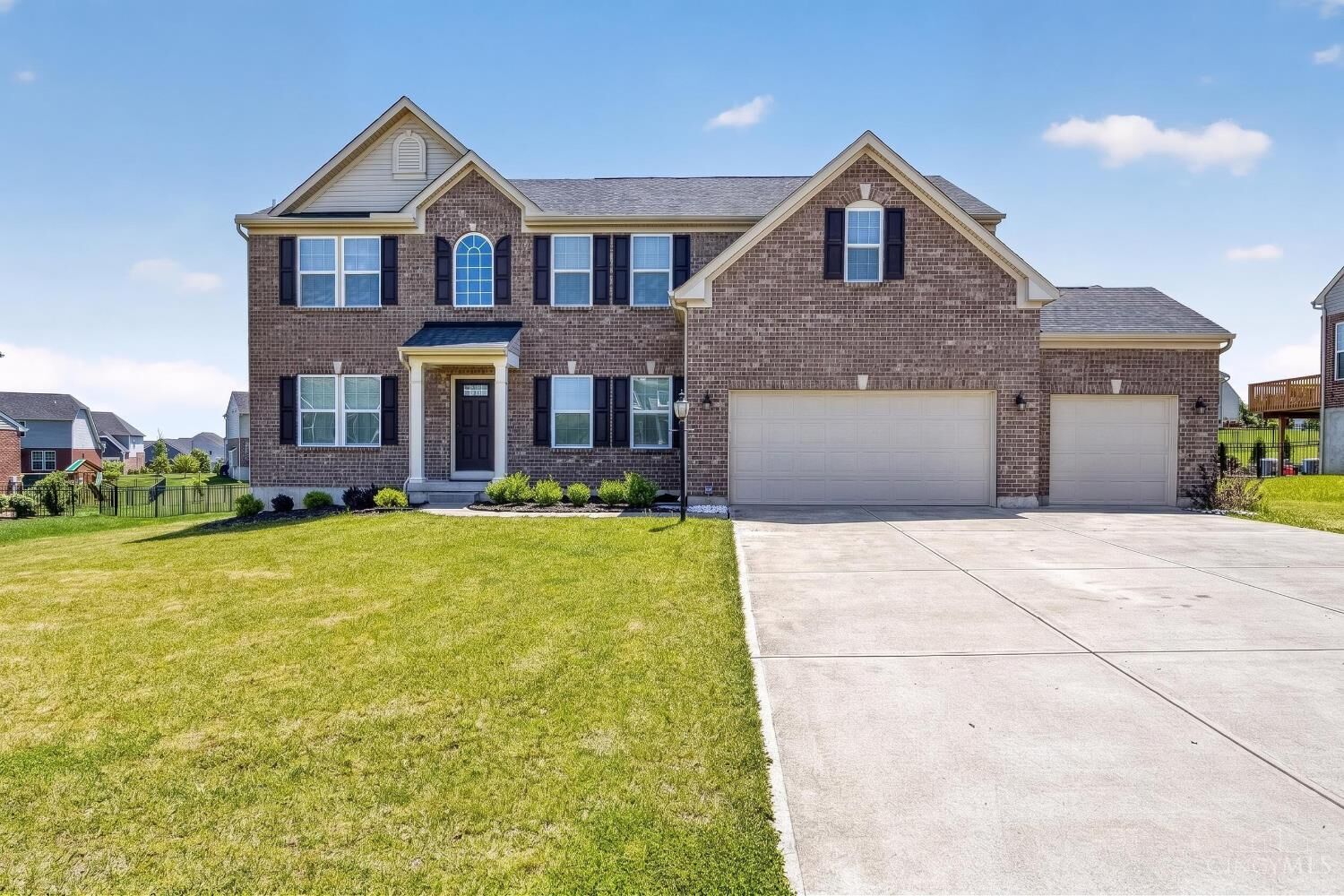 Property Photo:  4208 Embassy Court  OH 45040 