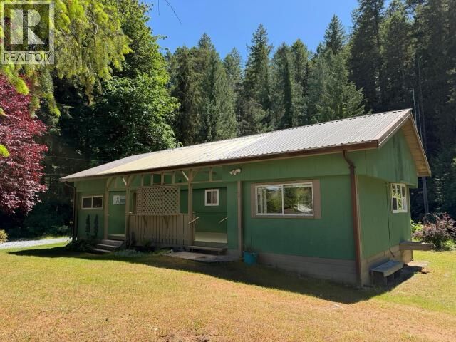 Property Photo:  1902 Marble Bay Road  BC  