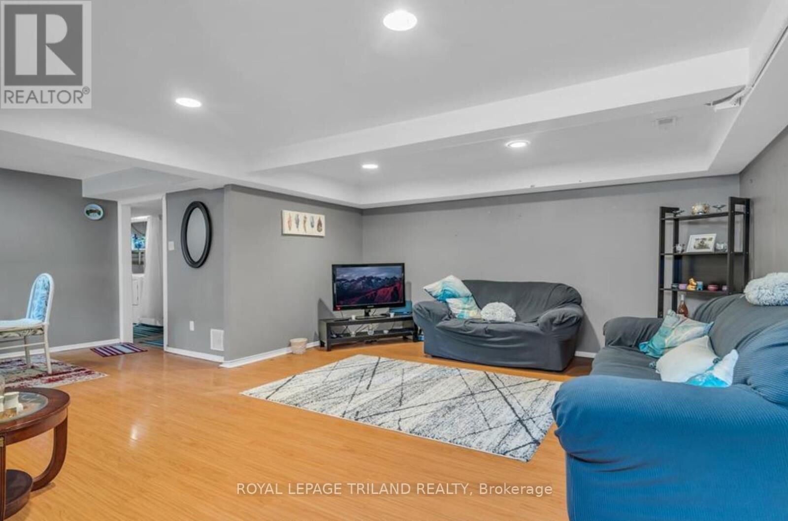Property Photo:  197A Cedarvale Crescent B  ON N2L 4T3 